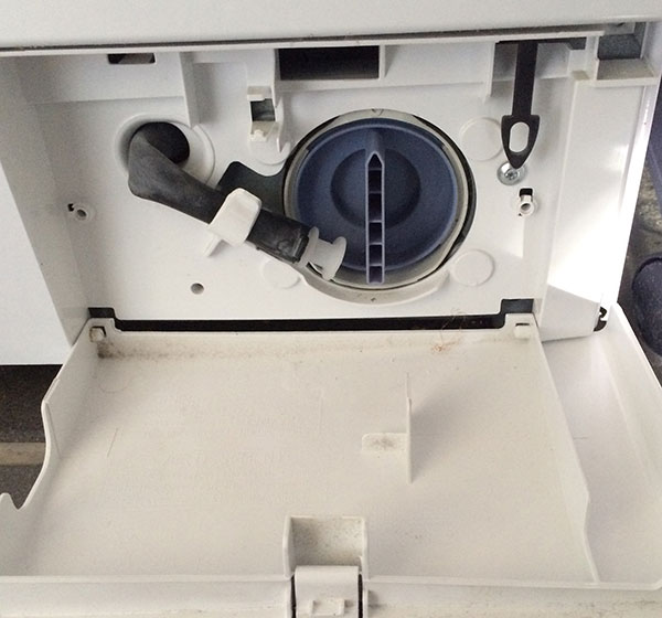 våben håndbevægelse Vejrtrækning Vaskemaskine pumper ikke ud